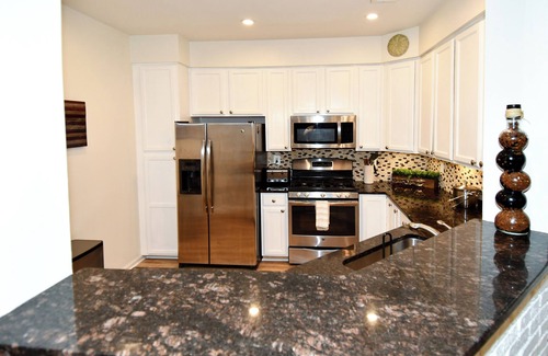 Gaithersburg Apartamento | Mid-Term Gem - Private Bedroom Suite