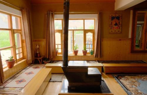 Kaza Casa | Mid Town Homestay