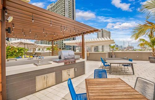 Midtown Apartamento | Midblock Midtown Miami High Floor 1B Suite W Spa Pool Gym