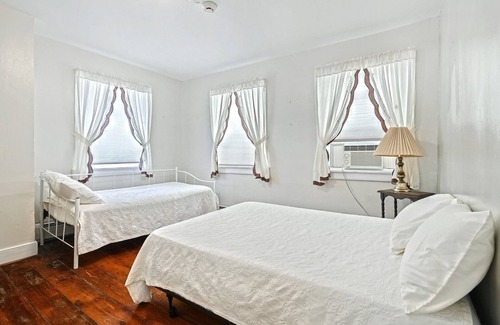 Fairfield Casa | MIDDLE CREEK MANOR 12 BEDS & 13 BATHS