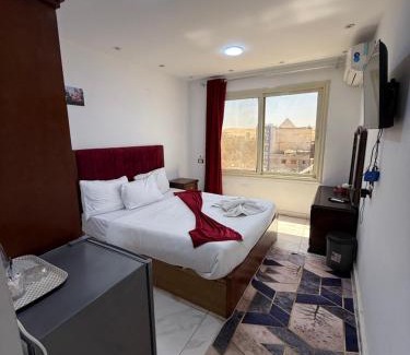 Giza Hotel | Middle East pyramids veiw &jacuzzi