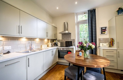 York Cabaña | Sleeps 4 guests in 2 bedrooms