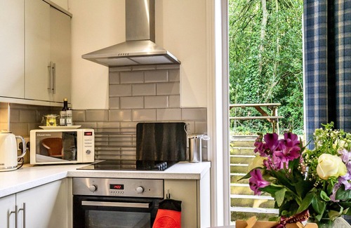 York Cabaña | Sleeps 4 guests in 2 bedrooms