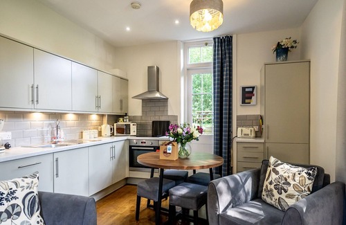 York Cabaña | Sleeps 4 guests in 2 bedrooms