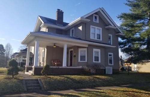 Middletown Casa | Middletown Centenarian 4 Bed 2 Bath Sleeps 12