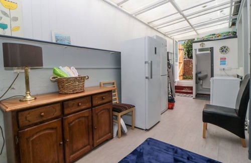 Brixham Cabaña | Midhurst