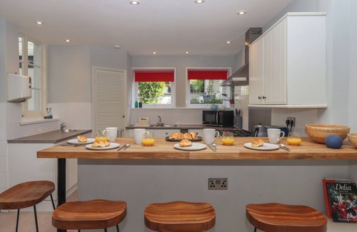 Brixham Cabaña | Midhurst