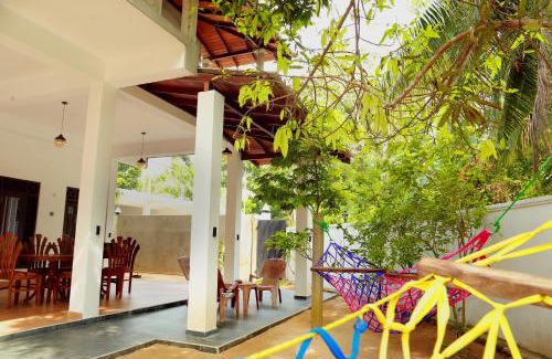 Midigama Cama Y Desayuno | Midigama Holiday Inn