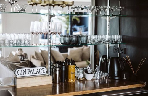 Milton Casa | Midnight at Milton Su