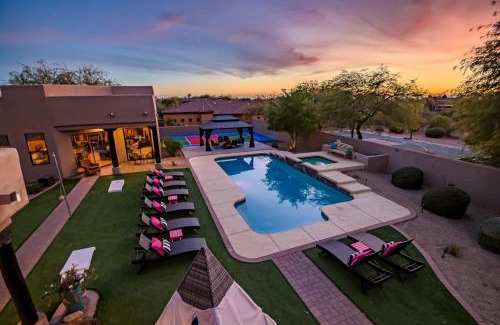Central Scottsdale Casa | Midnight At The Oasis