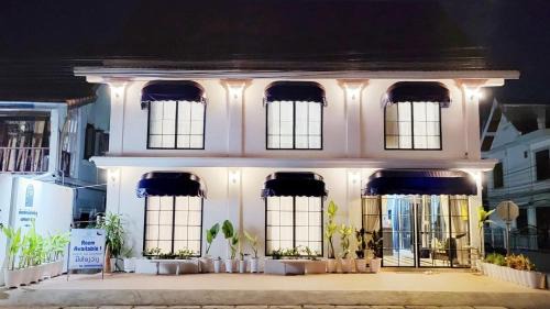 Luang Prabang Hotel | Midnight Blue Guesthouse