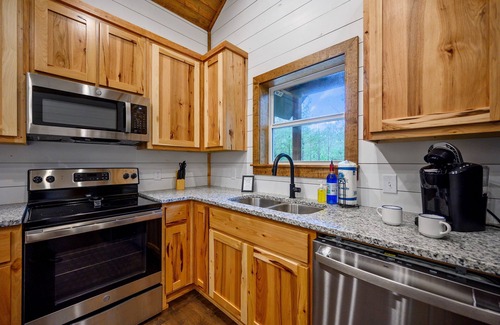 Pickens Cabina | Midnight Moon-Private/HotTub/Fireplace
