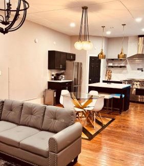 Covington Casa | Midnight Sanctuary at Mystic Falls - 3 Bedrooms and 2 Bathrooms 1 Mile from Clocktower, Mystic Grill and the Square