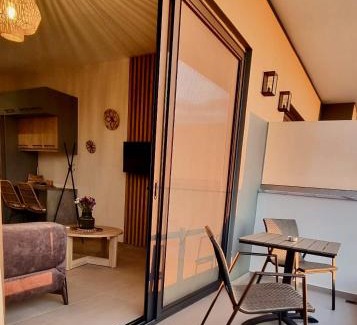Skaleta Apartamento | Midoya Sea View