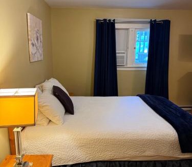 Waterford Valley Apartamento | Midstream Manor Unit 1, Studio