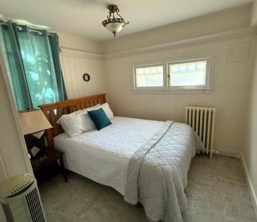 Waterford Valley Apartamento | Midstream Manor Unit 10, 2 Bedroom Apartment