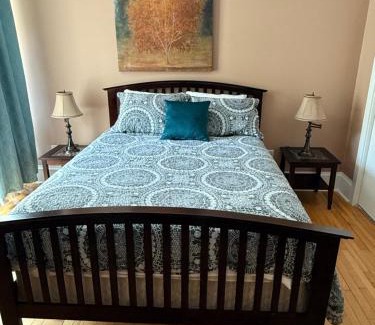 Waterford Valley Apartamento | Midstream Manor Unit 10, 2 Bedroom Apartment