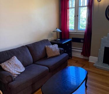 Waterford Valley Apartamento | Midstream Manor Unit 5, 1 Bedroom Apartment