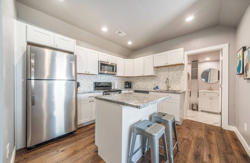 Menasha Casa | Midterm w/ Huge Fenced Yard Near Neenah & Appleton