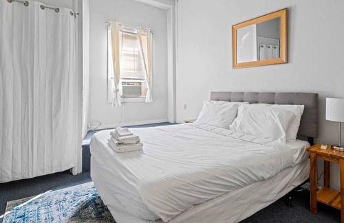 Clifton Heights Apartamento | Midtown Apt Near Downtown&U of C - Hangout Unit 1