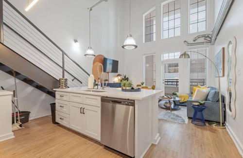 Atlantic Station Area Apartamento | Midtown Loft + WiFi + Hartsfield-Jackson Airport