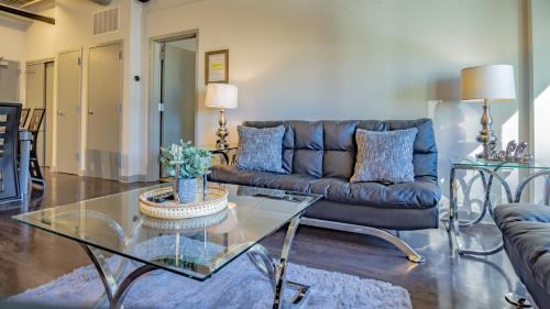 SoNo Apartamento | Midtown Fully Furnished Apartments - Great Location apts
