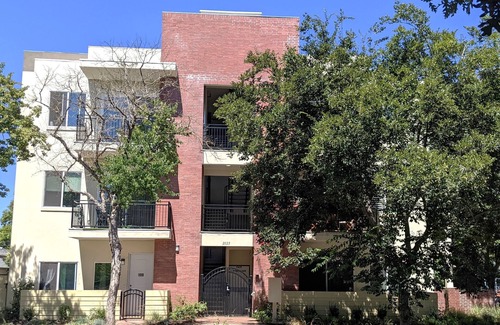 Central Sacramento Apartamento | Midtown Midrise- Sapphire-In the heart of Sacramento