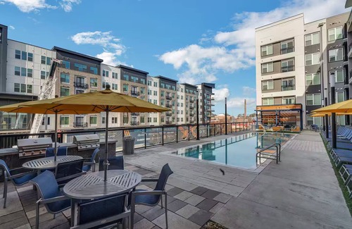 Atlantic Station Area Apartamento | Midtown Modern Apartment 04-C1