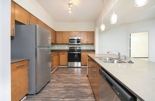 Westside Apartamento | Midtown Mosaic - 2BD 2BA Corporate Apartment