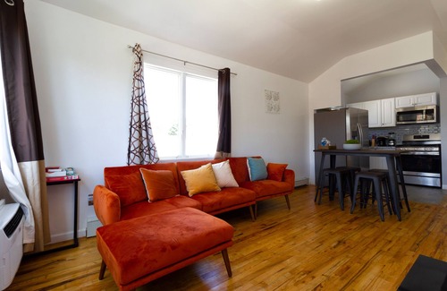 East New York Apartamento | Midtown ·Stylish & Spacious 2 Bedrooms Duplex in Brooklyn, NY