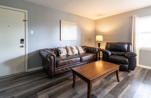 Hillcrest Apartamento | Midtown Suites Long Term