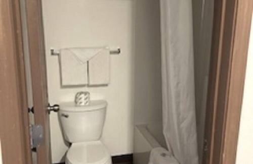 Columbia Hotel | Midway Budget Inn