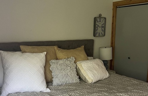Midway Cabina | Midway Cottage Meets Cabin - Family cabin with large deck & fire pit