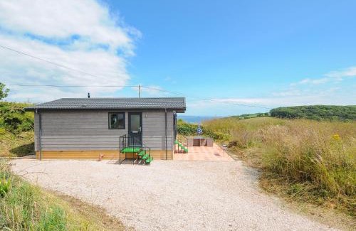Torpoint Casa | Midway Lodge