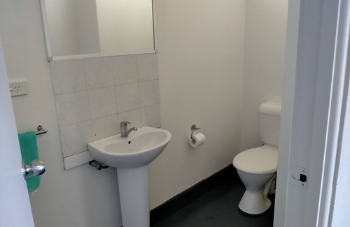 Coffs Harbour Hotel | Midway Motel and Villas