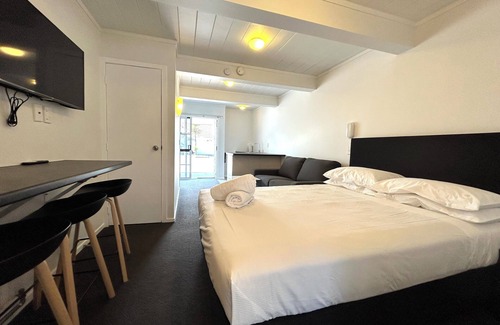 Fenton Street Hotel | Midway Motel Rotorua