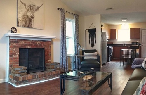 Piney Green Casa | Midway Park Hideaway @ TopShelfStays