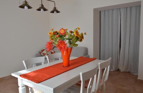 Castagneto Carducci Apartamento | Mignola Le Bozze- Podere con piscina-WI-FI