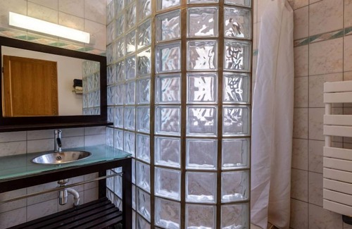 Ghisoni Apartamento | Apartamento Migone de Sampolo (GHI306) en Ghisonaccia - 6 personas, 3 dormitorios