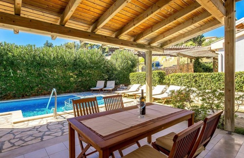 Rab Apartamento | Mihaela 1 310.1
