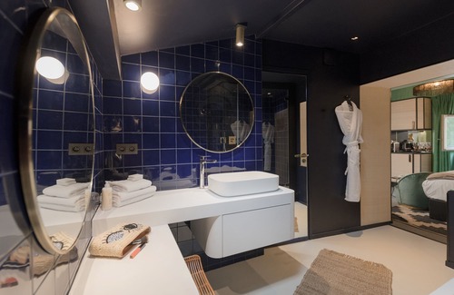 Old Lyon Hotel | MiHotel La Tour Rose