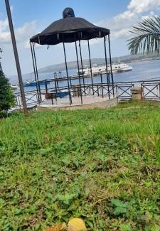 Jinja Apartamento | Miji Lake Victoria View Cottage