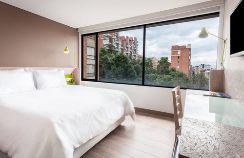 El Palomar Hotel | Mika Suites