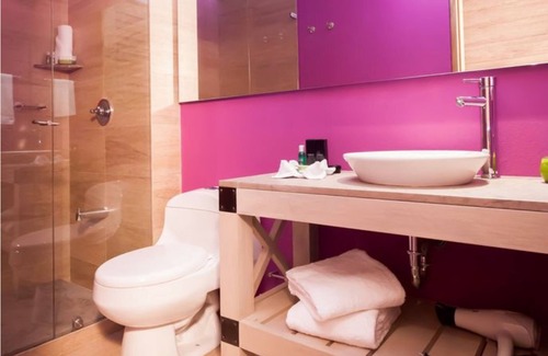 El Palomar Hotel | Mika Suites