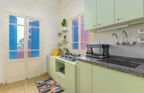 Beirut Apartamento | Mikaella's Cozy 1-BR with 24/7 Electricity