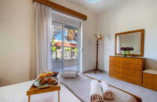 Petaloudes Casa | Mike's House in Kremasti near the Beach Rhodes