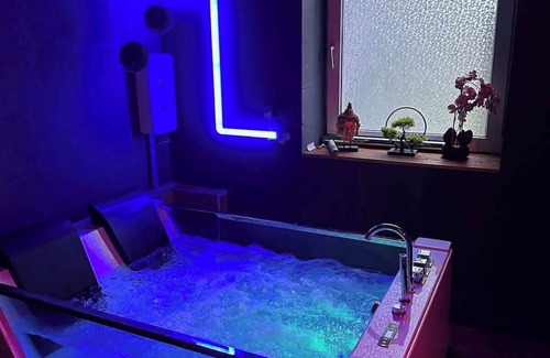 Luhden Casa | Mikes Luhden Bude Spa & Bar