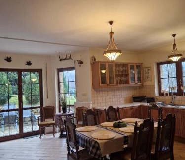 Swieradow-Zdroj Apartamento | Mikołajówka - przytulny dom z widokiem