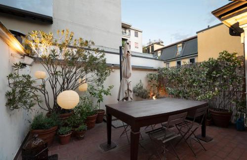 Tricolore Apartamento | Milan Cathedral - Beautiful Penthouse with Terrace