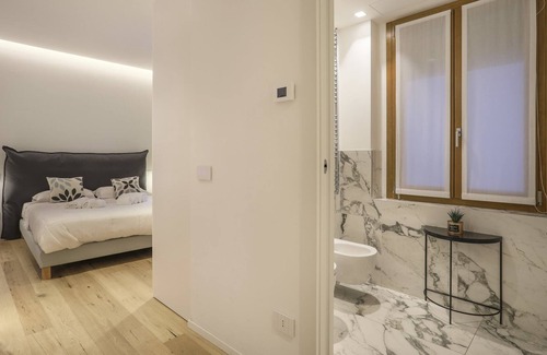 Porta Venezia Apartamento | Milan Chic Luxury Apartments-hosted by Sweetstay